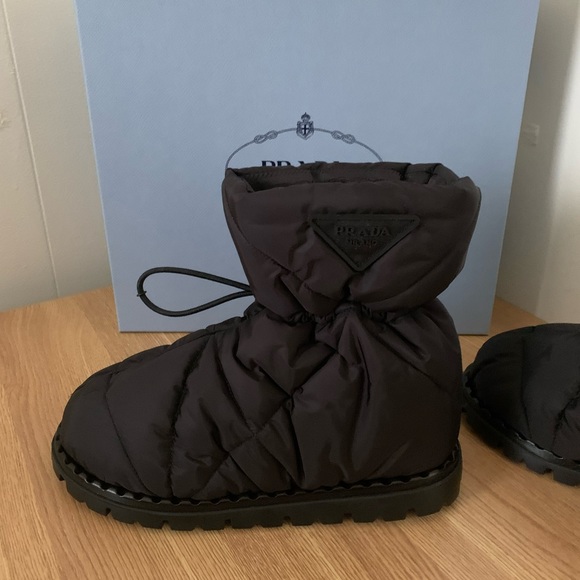 Prada Blow Quilted Nylon Snow Booties Nero - 37.5 - Picture 2 of 5